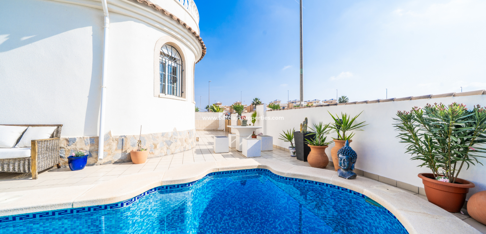 Resale - Detached - Urb. La Marina