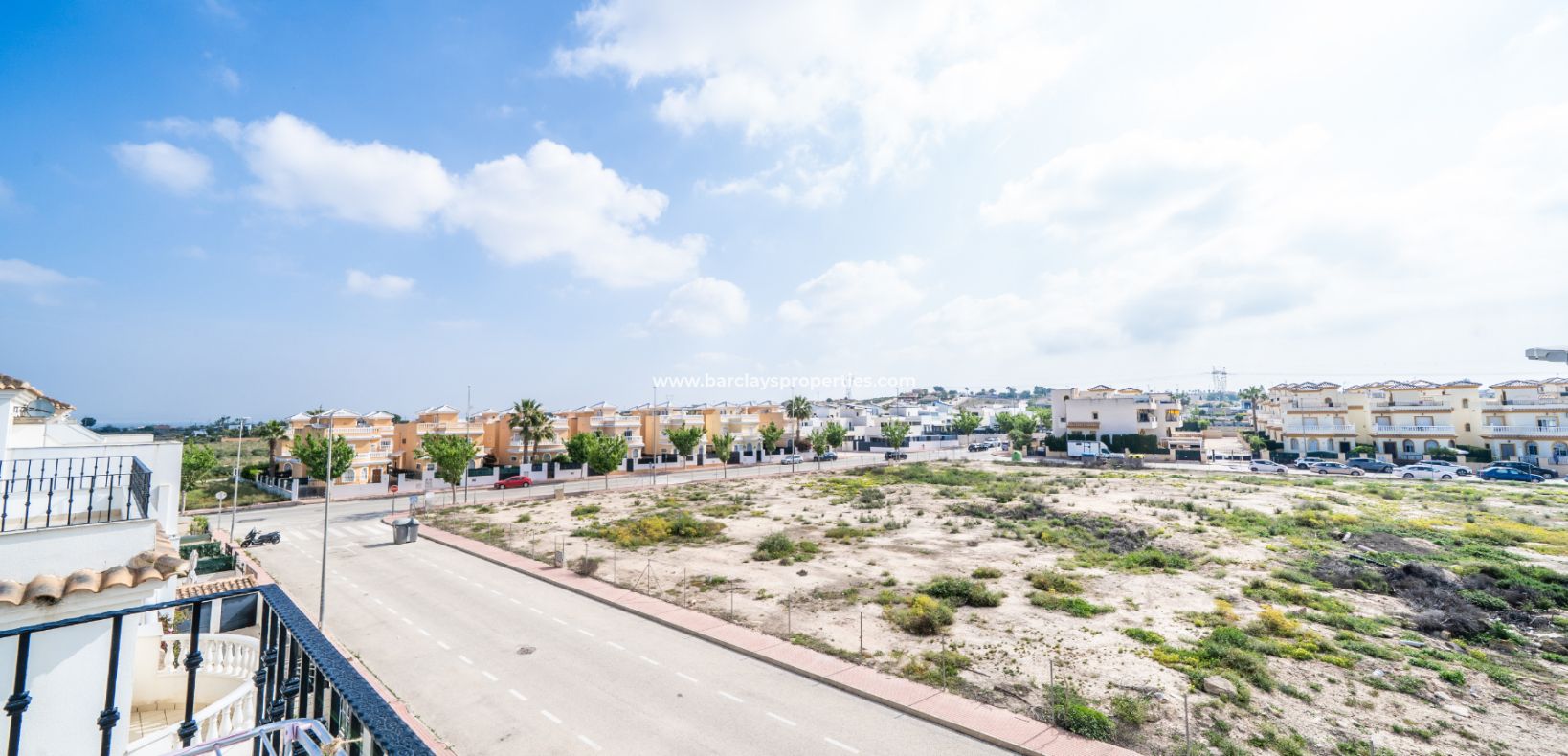 Resale - Detached - Urb. La Marina