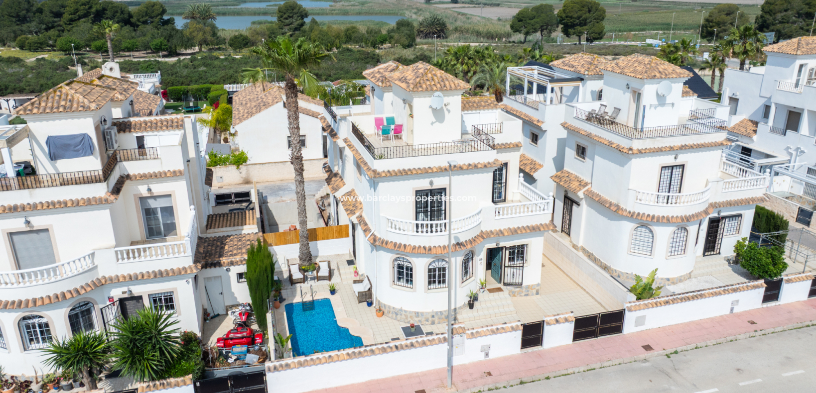 Resale - Detached - Urb. La Marina