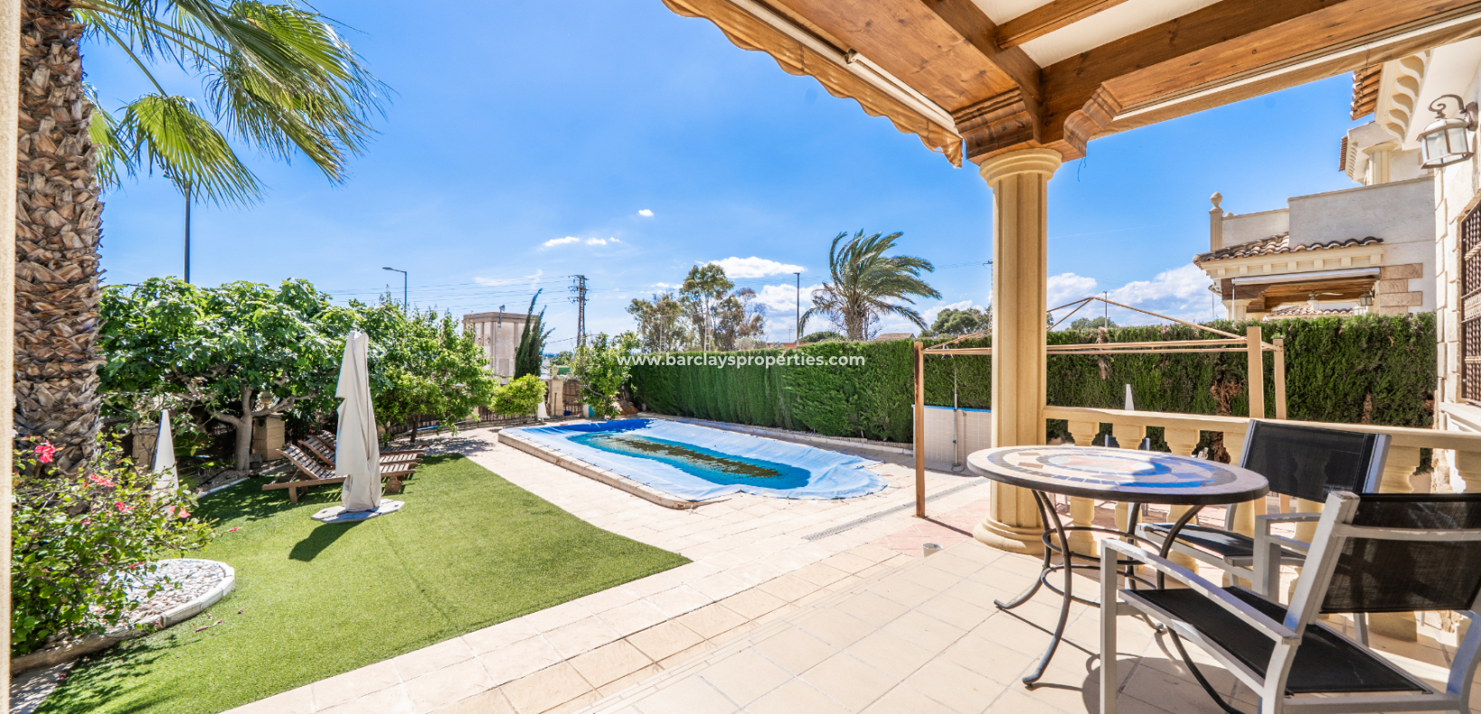 Resale - Detached - Urb. La Marina