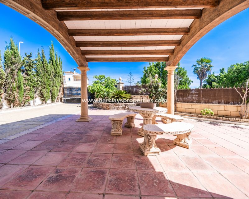 Resale - Detached - Urb. La Marina