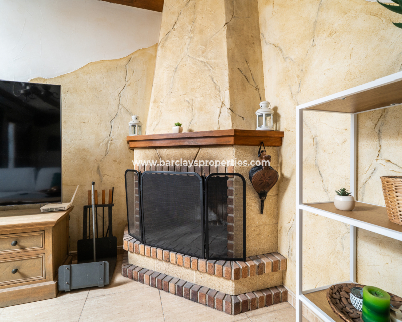 Resale - Detached - Urb. La Marina