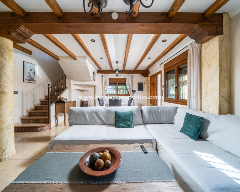 Resale - Detached - Urb. La Marina