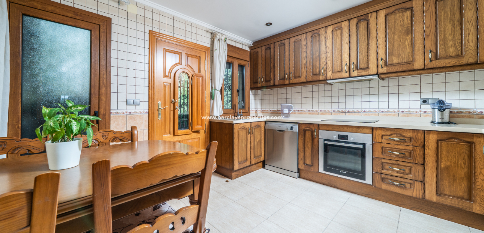 Resale - Detached - Urb. La Marina