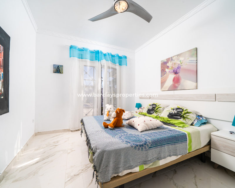 Resale - Detached - Urb. La Marina