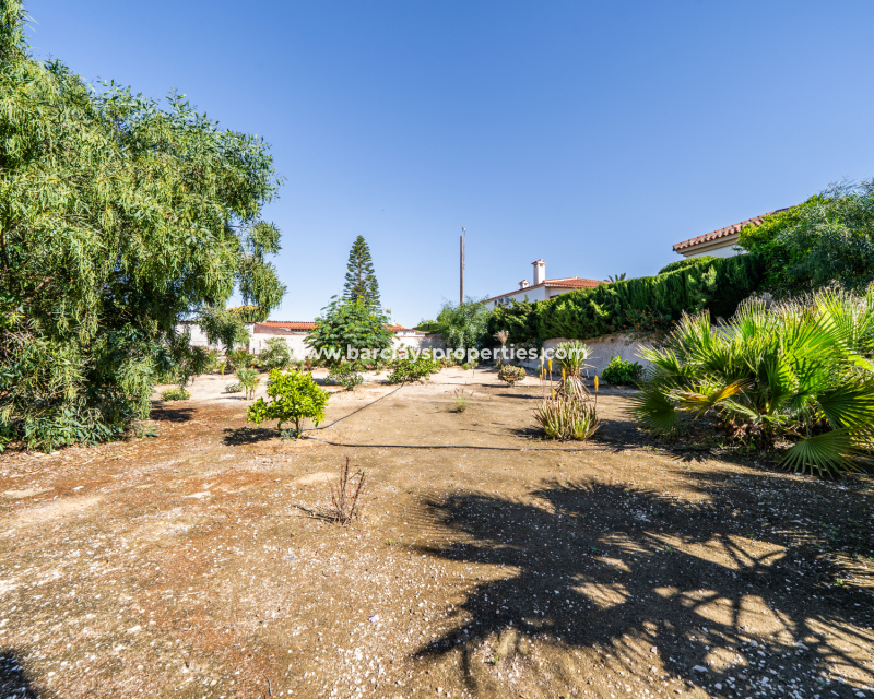 Resale - Detached - Urb. La Marina