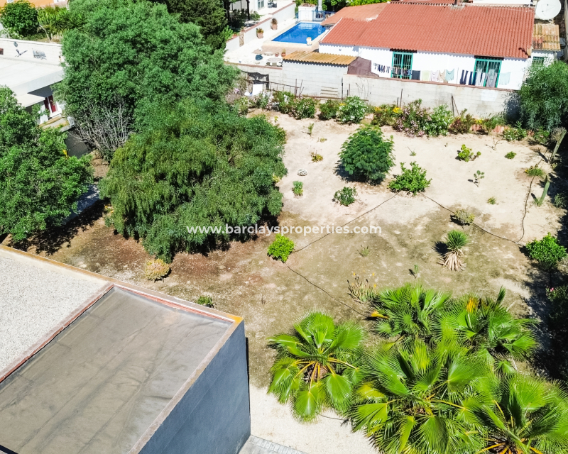 Resale - Detached - Urb. La Marina
