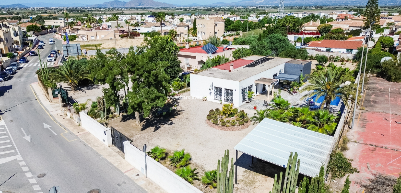 Resale - Detached - Urb. La Marina