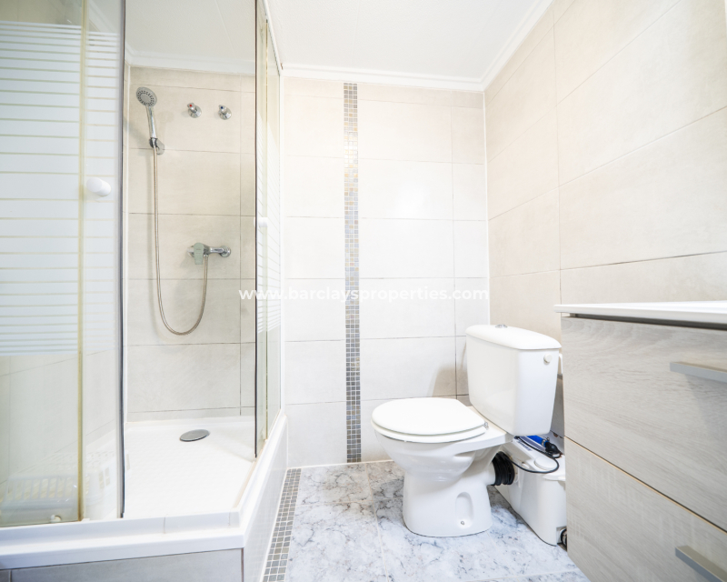 Resale - Detached - Urb. La Marina