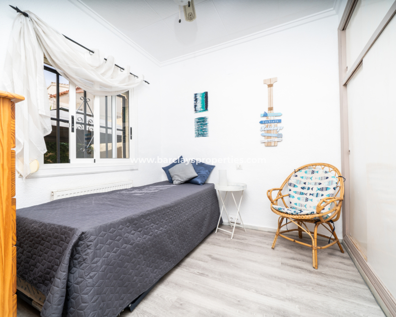 Resale - Detached - Urb. La Marina