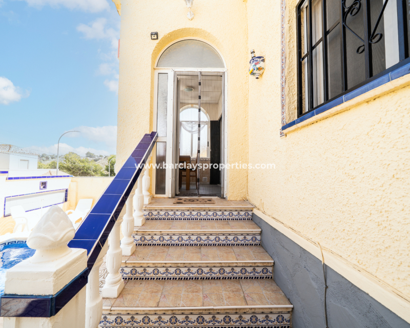 Resale - Detached - Urb. La Marina
