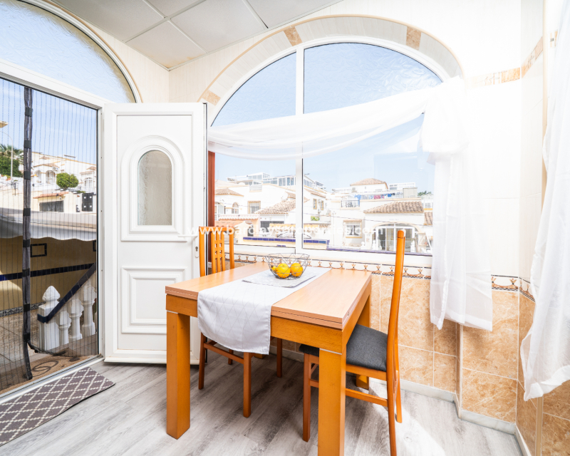 Resale - Detached - Urb. La Marina