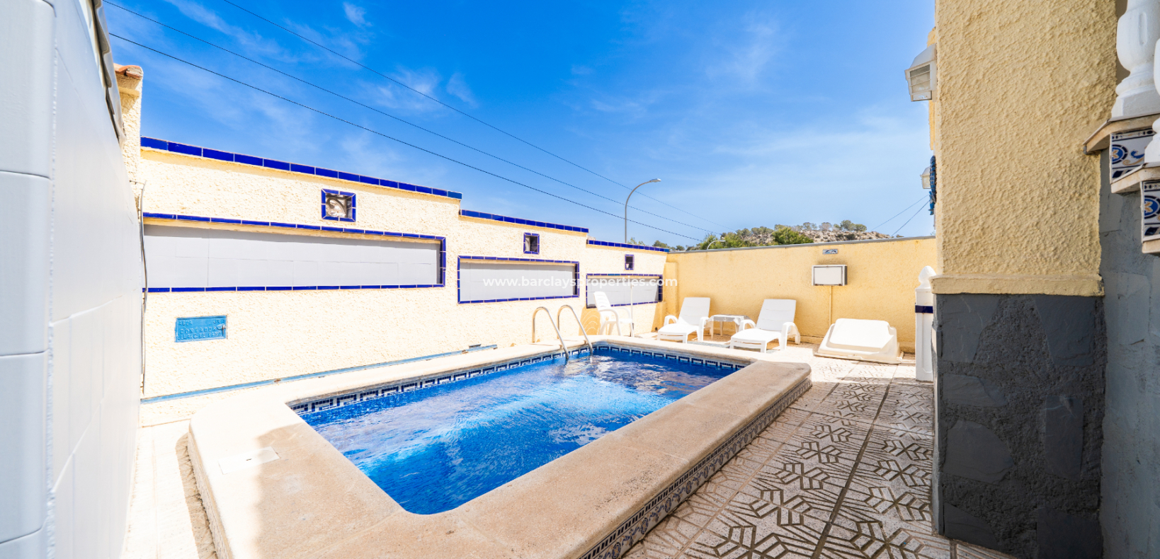 Resale - Detached - Urb. La Marina