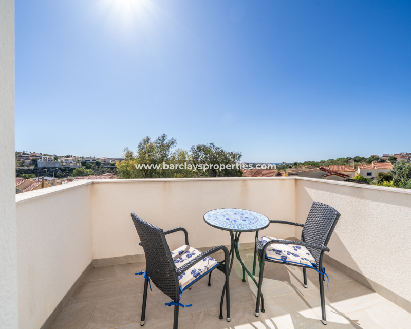 Resale - Detached - Urb. La Marina