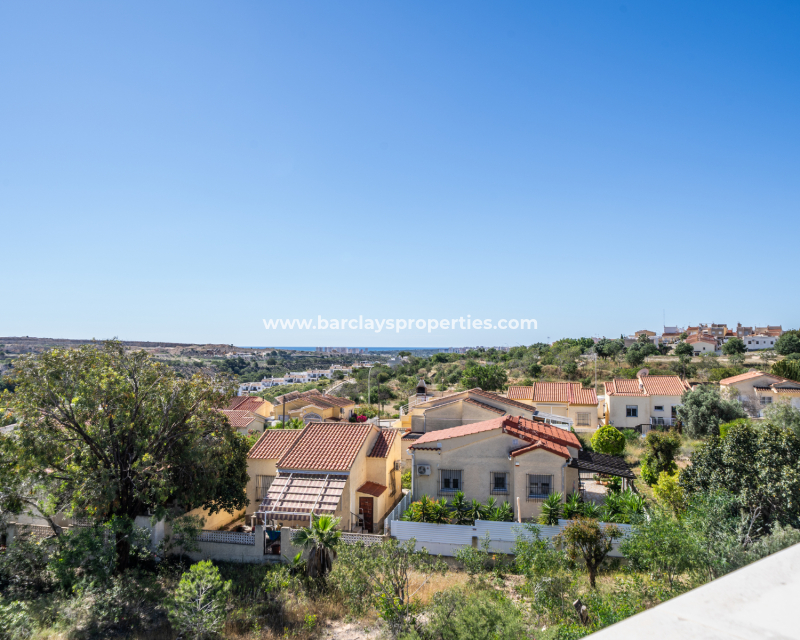 Resale - Detached - Urb. La Marina