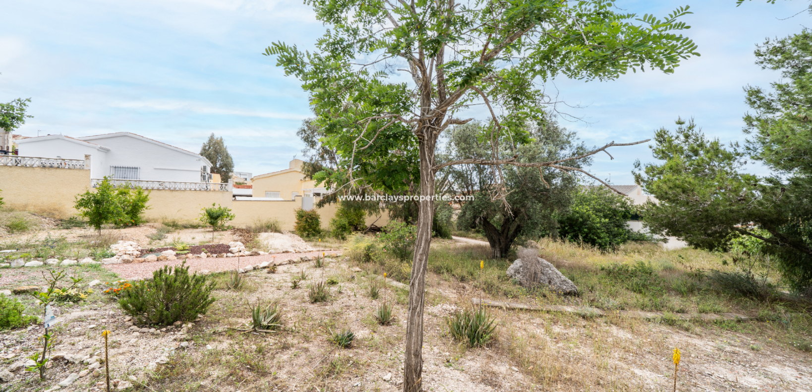 Resale - Detached - Urb. La Marina