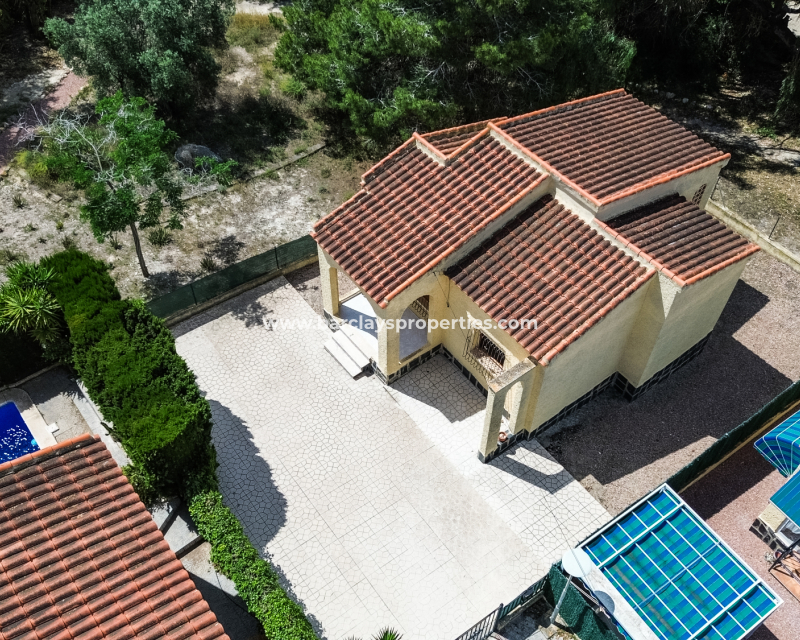 Resale - Detached - Urb. La Marina
