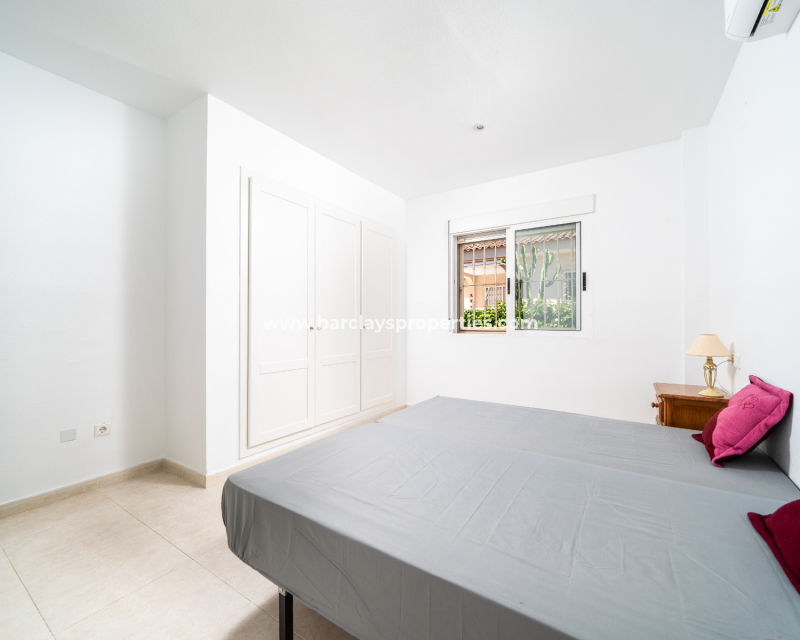 Resale - Detached - Urb. La Marina