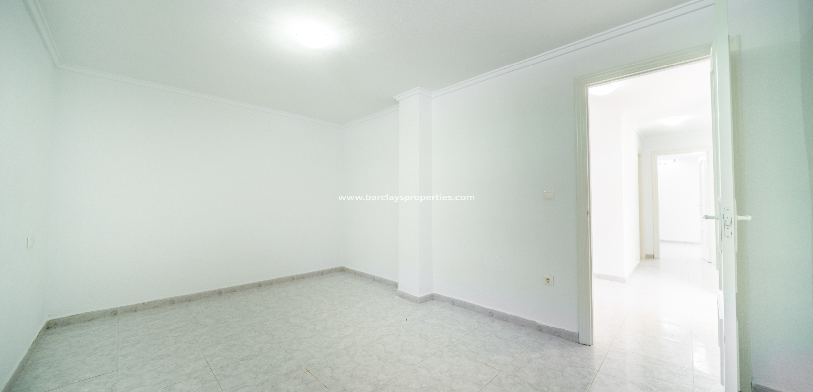 Resale - Detached - Urb. La Marina