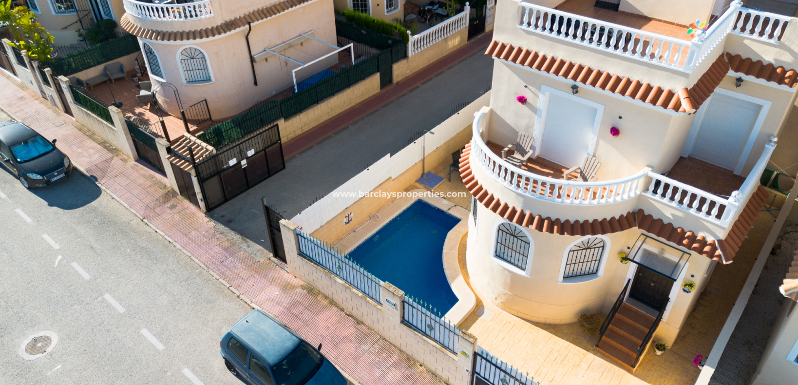 Resale - Detached - Urb. La Marina