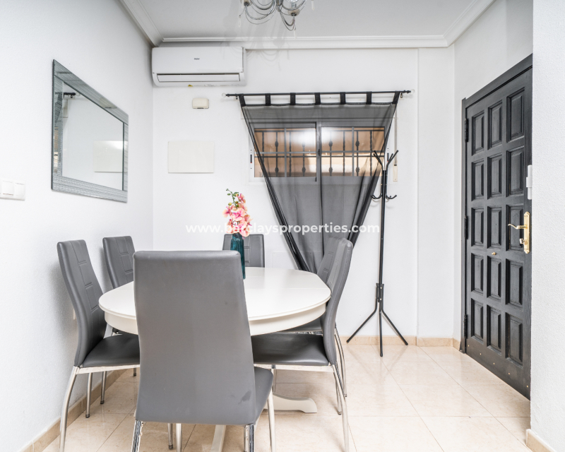 Resale - Detached - Urb. La Marina