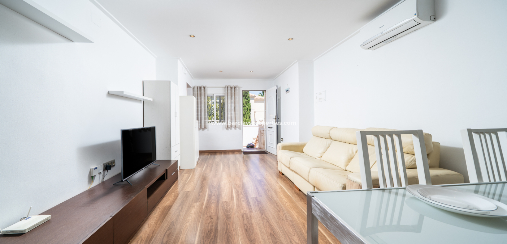 Resale - Detached - Urb. La Marina