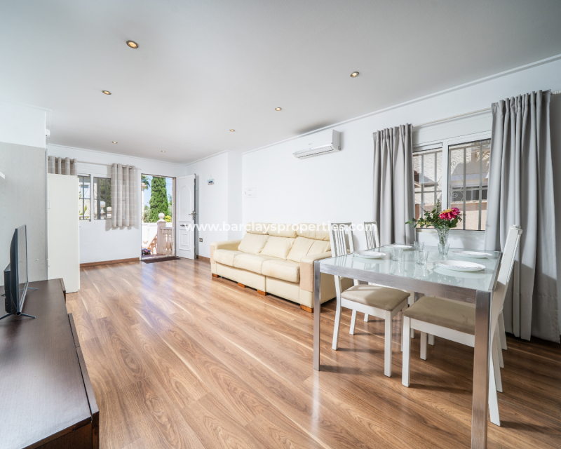 Resale - Detached - Urb. La Marina