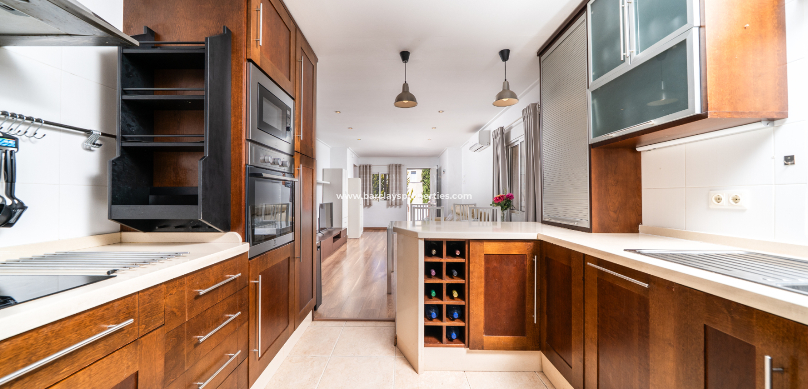 Resale - Detached - Urb. La Marina