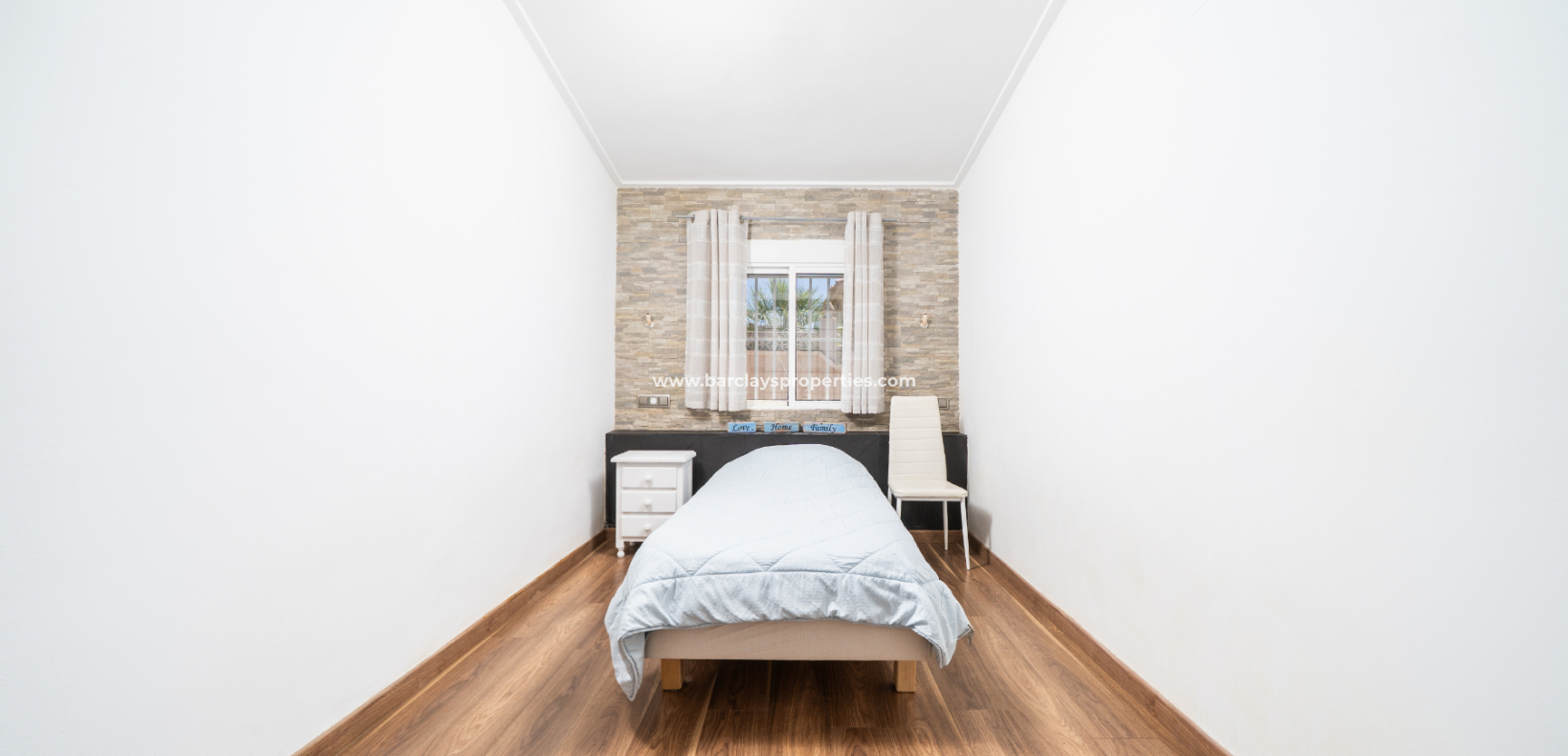 Resale - Detached - Urb. La Marina