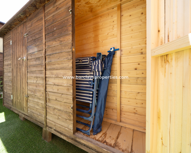 Resale - Detached - Urb. La Marina