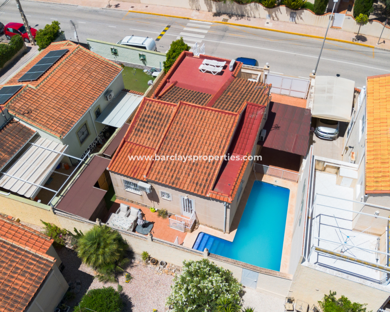 Resale - Detached - Urb. La Marina