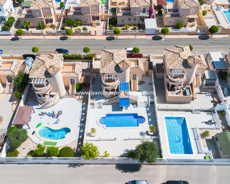 Resale - Detached - Urb. La Marina
