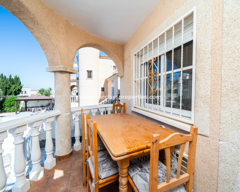 Resale - Detached - Urb. La Marina
