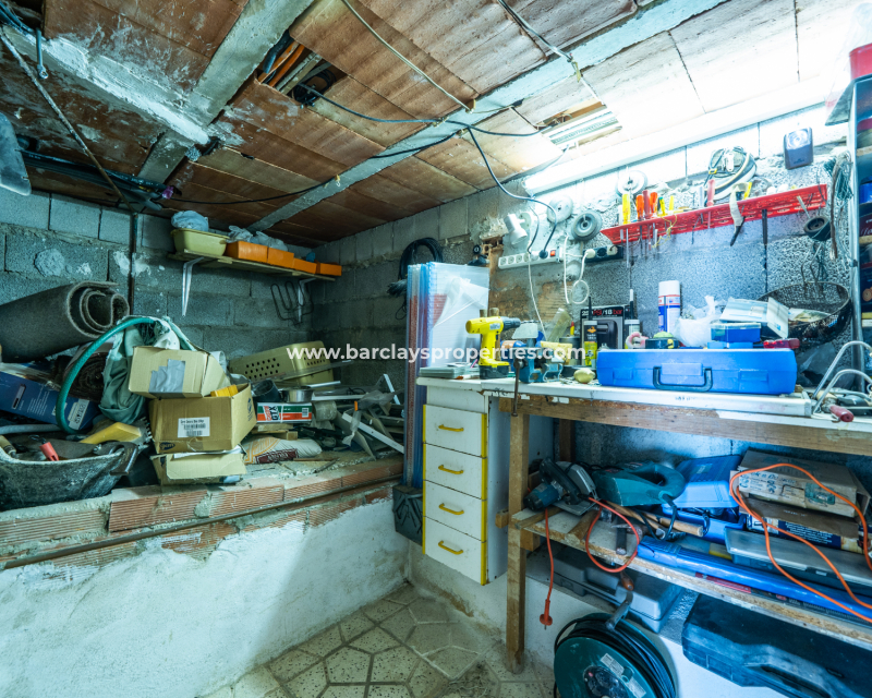 Resale - Detached - Urb. La Marina