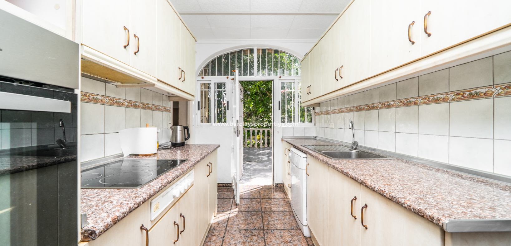Resale - Detached - Urb. La Marina
