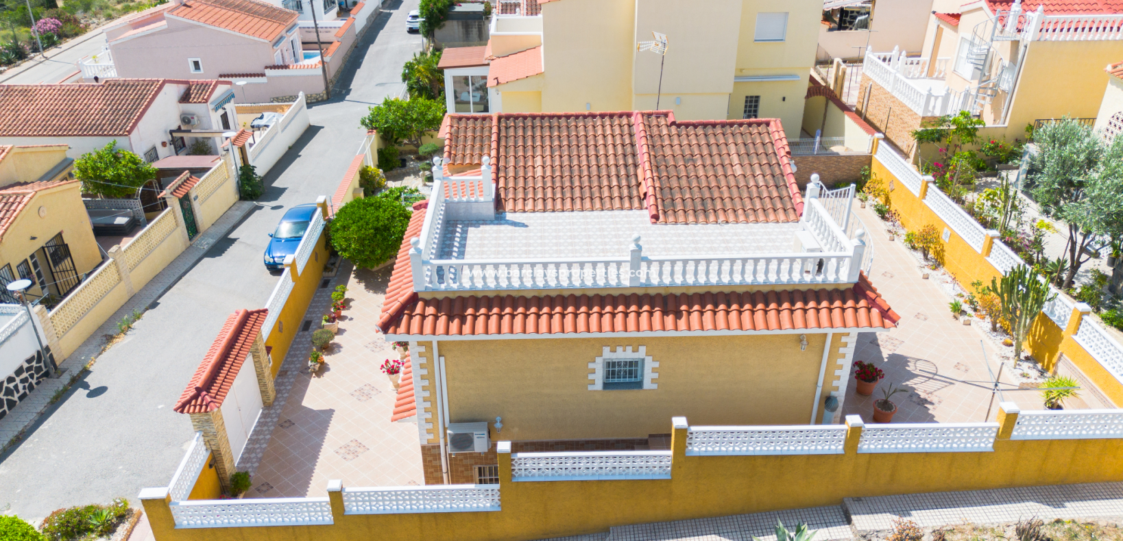 Resale - Detached - Urb. La Marina