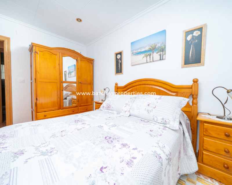 Resale - Detached - Urb. La Marina