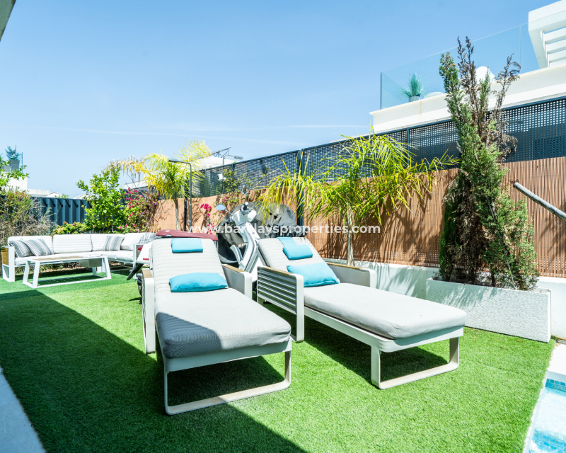 Resale - Detached - Urb. La Marina