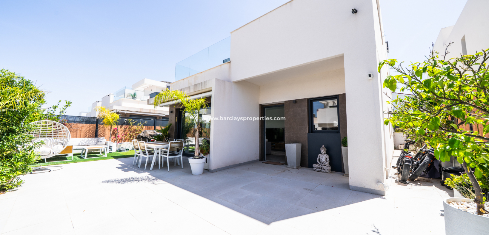 Resale - Detached - Urb. La Marina