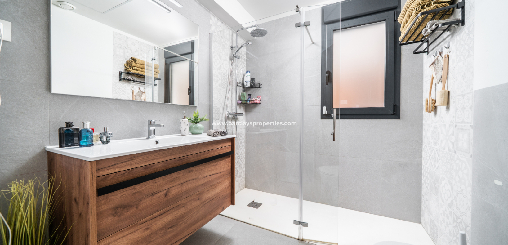 Resale - Detached - Urb. La Marina