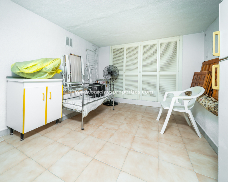 Resale - Detached - Urb. La Marina
