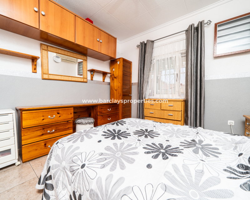 Resale - Detached - Urb. La Marina