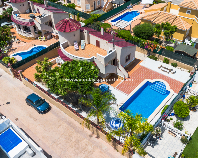 Resale - Detached - Urb. La Marina