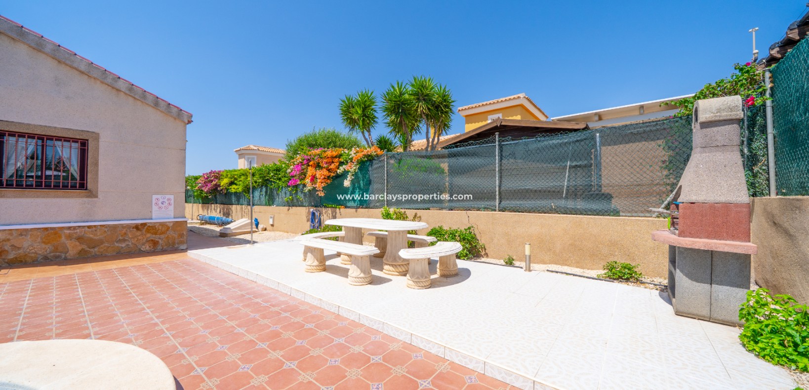 Resale - Detached - Urb. La Marina