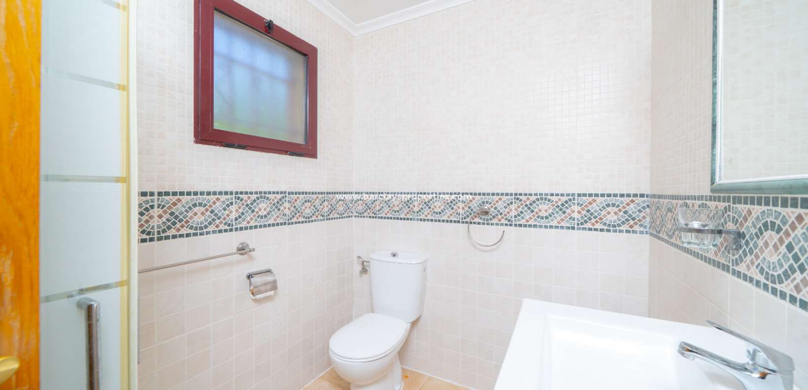 Resale - Detached - Urb. La Marina