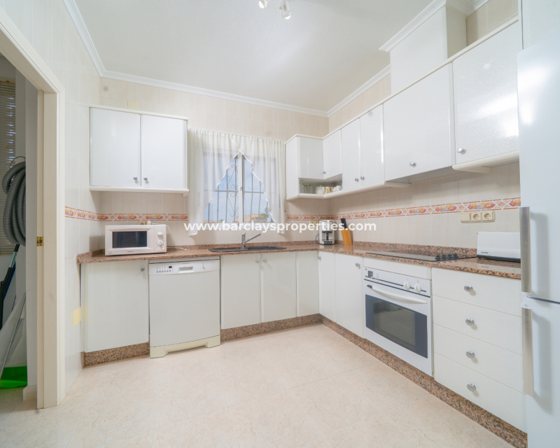 Resale - Detached - Urb. La Marina