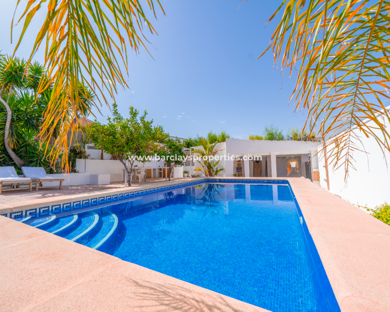 Resale - Detached - Urb. La Marina