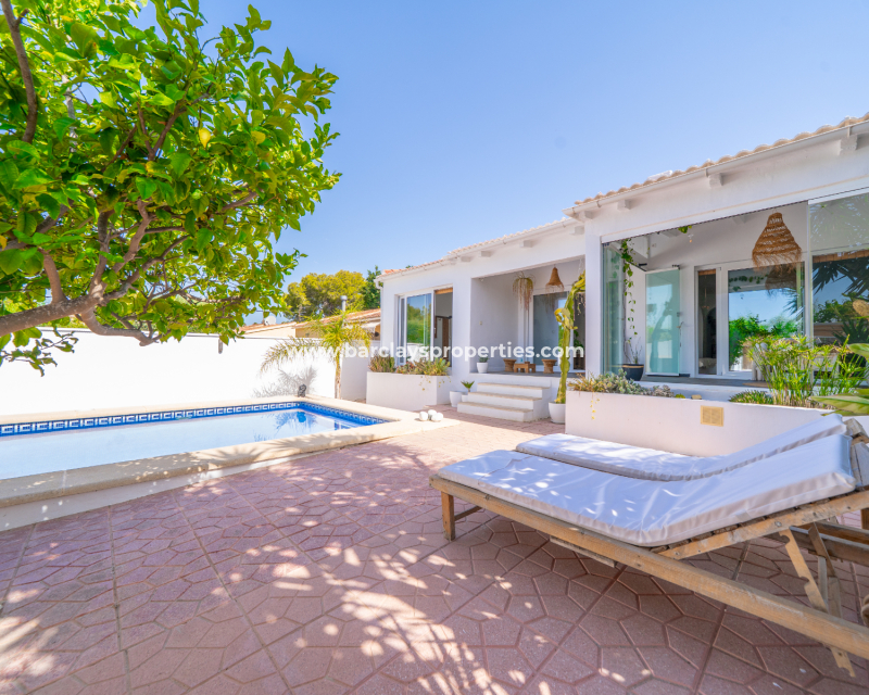 Resale - Detached - Urb. La Marina