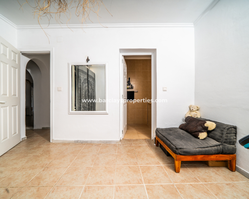 Resale - Detached - Urb. La Marina