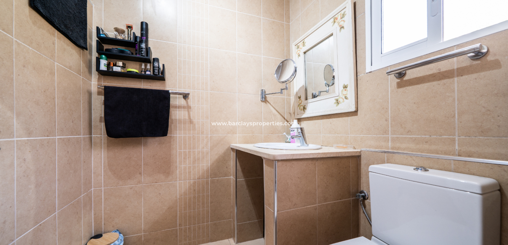 Resale - Detached - Urb. La Marina